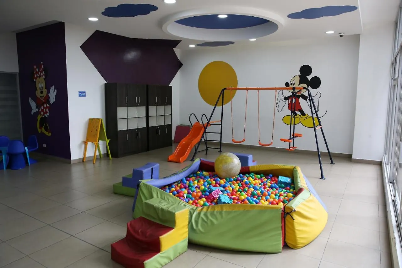 Cama King, Piscina En Suite De Lujo En Zona Privilegiada Y Centrica 키토 0*,