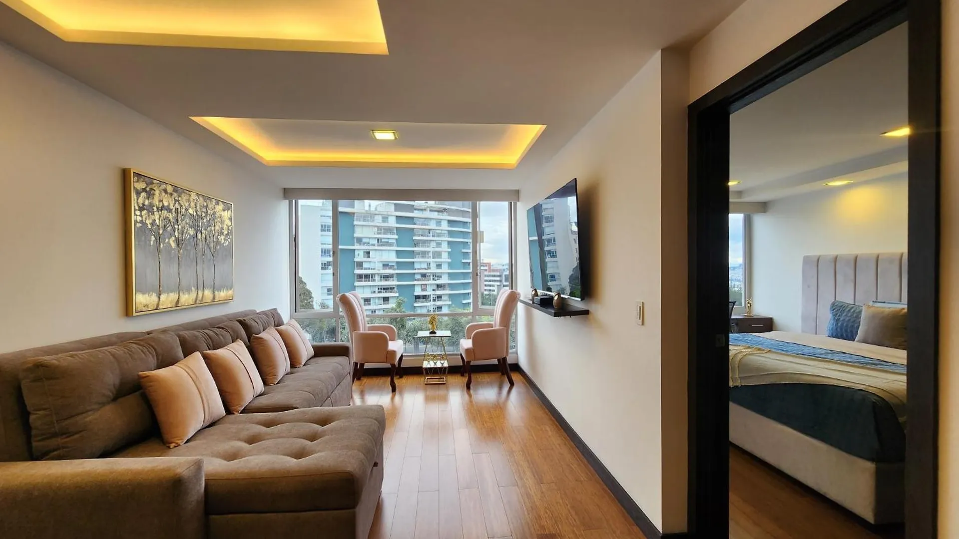 Apartment Cama King, Piscina En Suite De Lujo En Zona Privilegiada Y Centrica Quito Ecuador