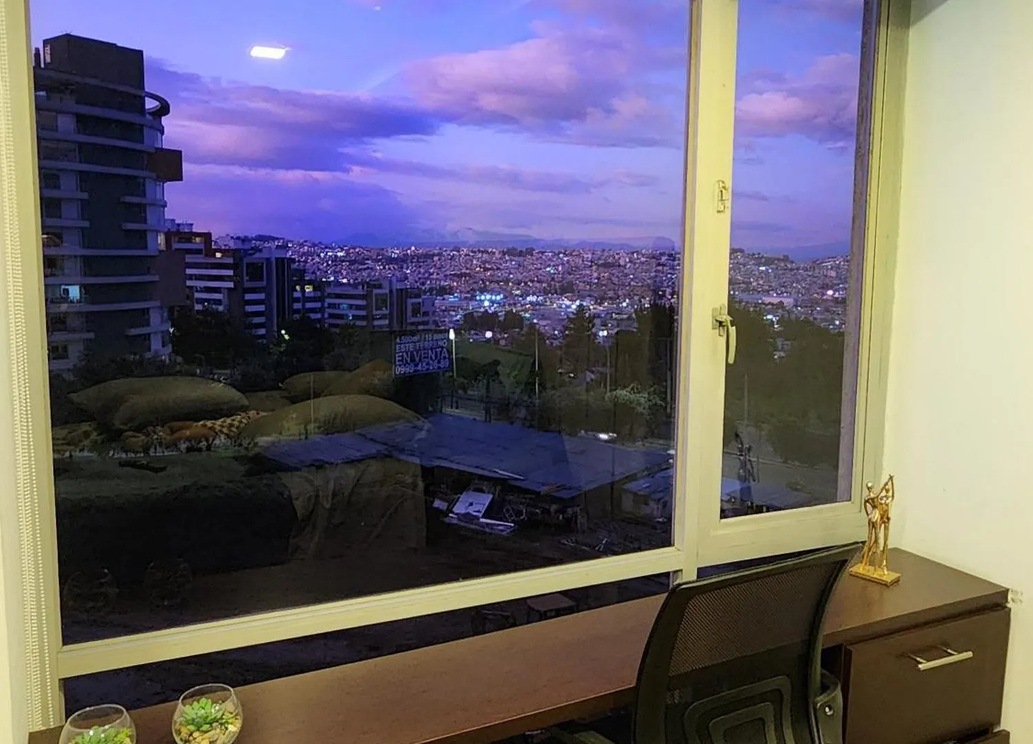 Cama King, Piscina En Suite De Lujo En Zona Privilegiada Y Centrica Quito 0*,