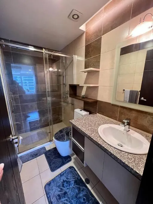 Cama King, Piscina En Suite De Lujo En Zona Privilegiada Y Centrica Quito